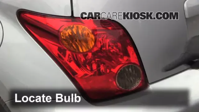 2004 Scion xA 1.5L 4 Cyl. Éclairage Feux de marche arrière (remplacer une ampoule)